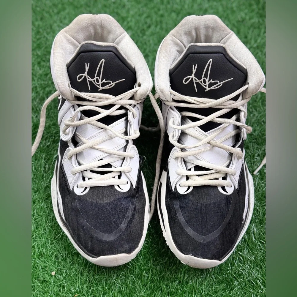 Nike good preowned